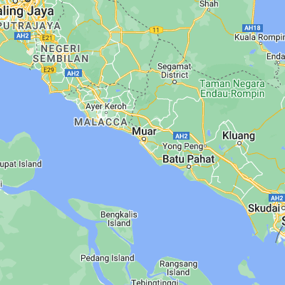 Map showing location of Muar (2.044200, 102.568900)